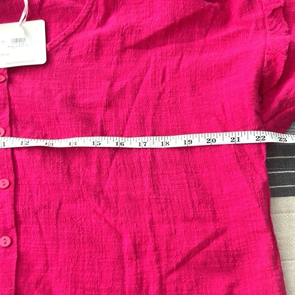 NWT Davi & Dani, Statement Pink,Tie-Front Pull-Over, Wardrobe Staple,Size Med. - Picture 11 of 12